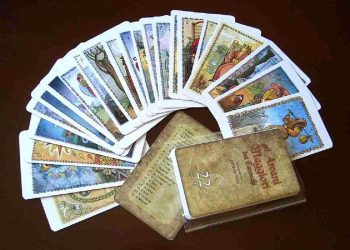 Các loại bài tarot khác nhau