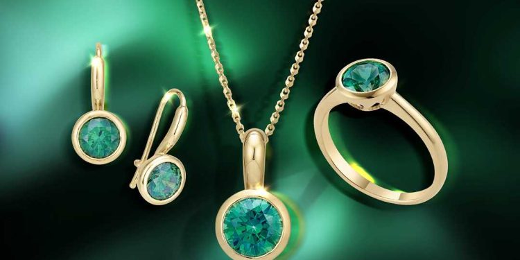 Những mẫu trang sức cho người mệnh thủy.